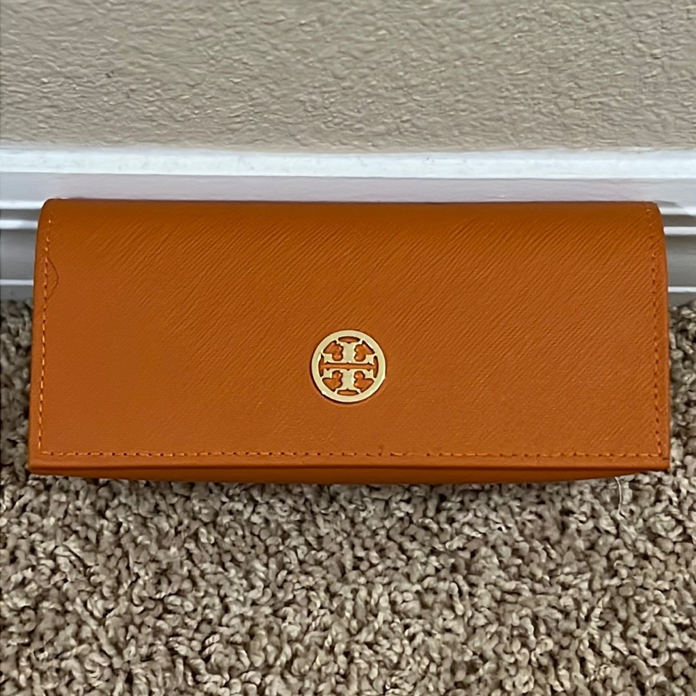 Tory Burch, sunglasses pouch and case cloths